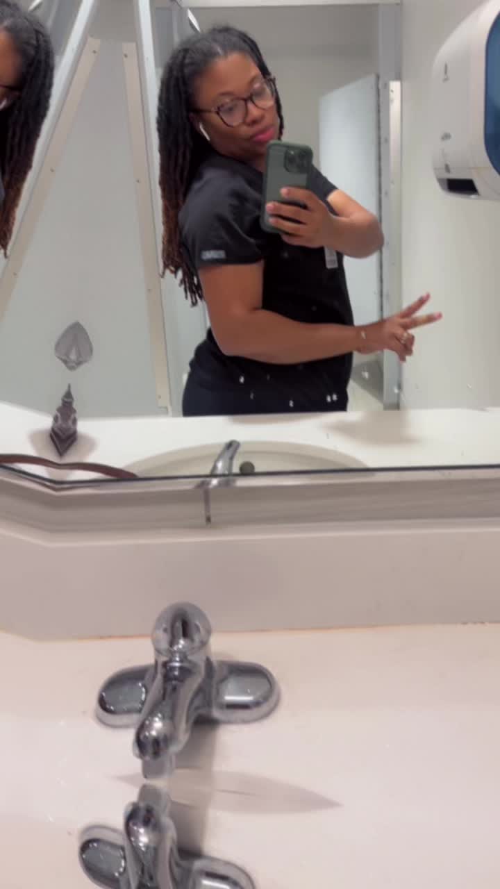 @Queen_Butler