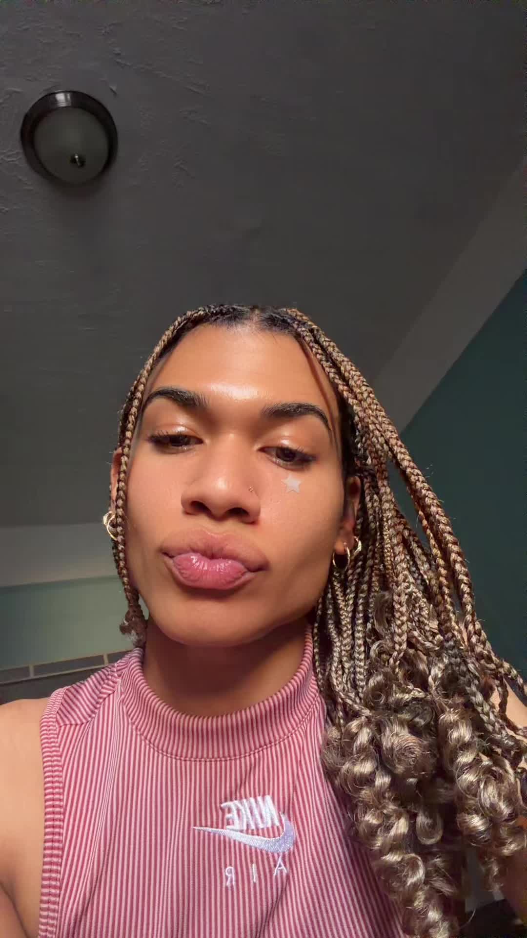 @juiciiana