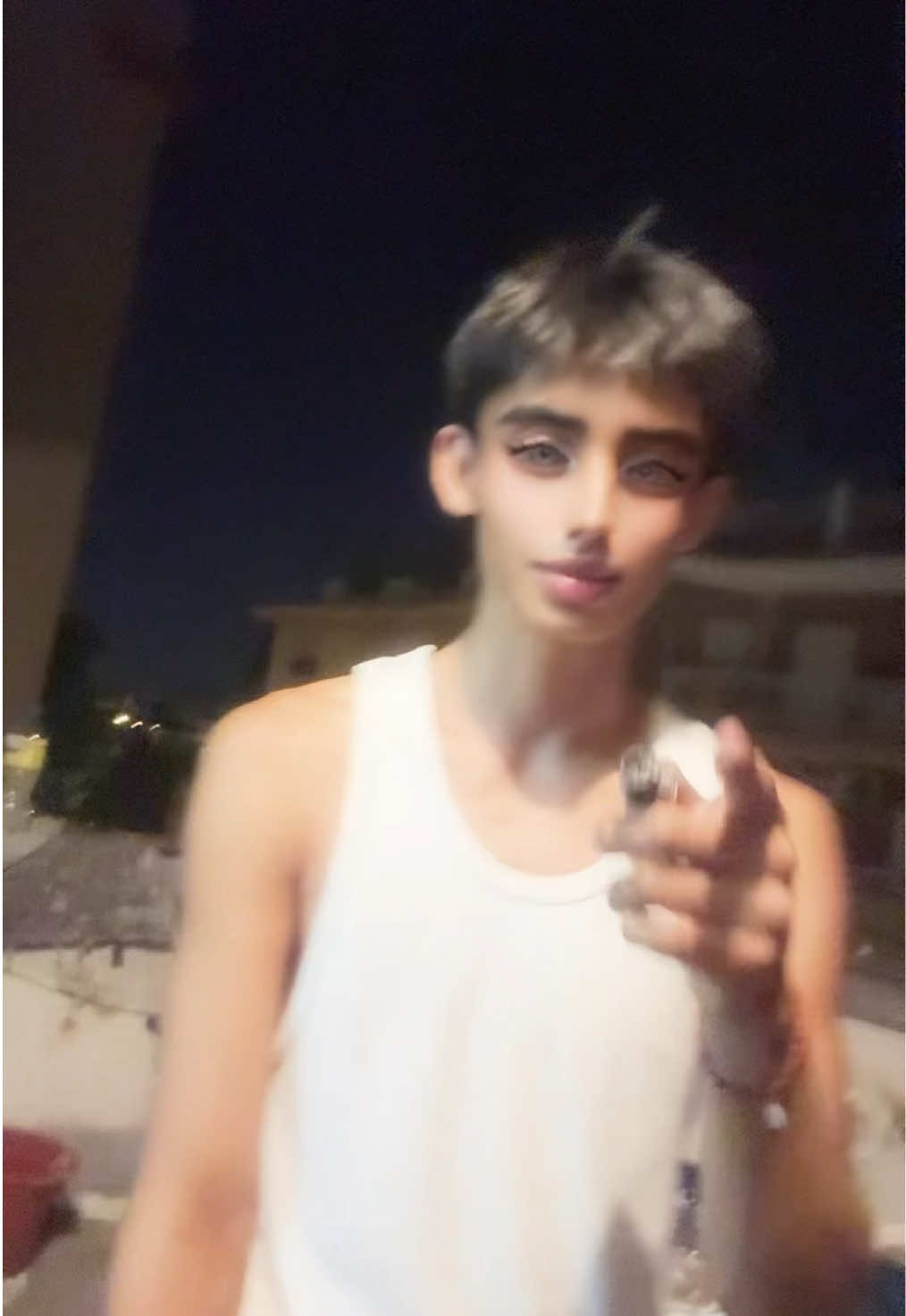 @whosdishoe