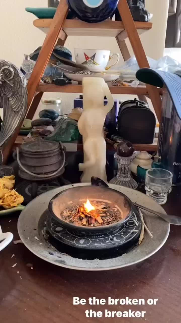 @witchyweird