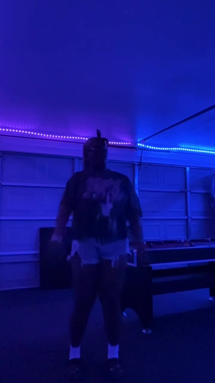 @👩🏾🎤🐐