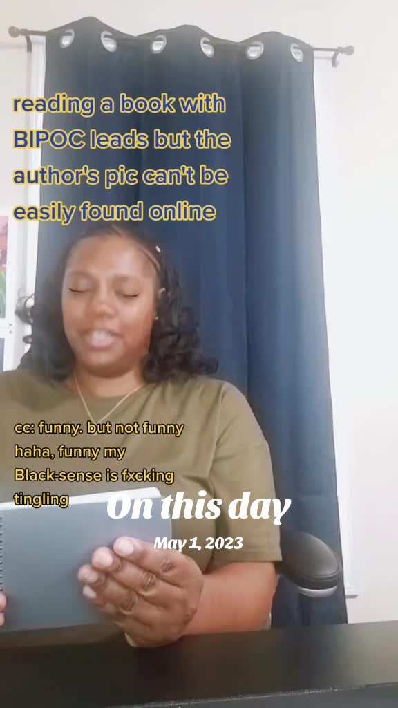 @MarquitaTheeLibrarian