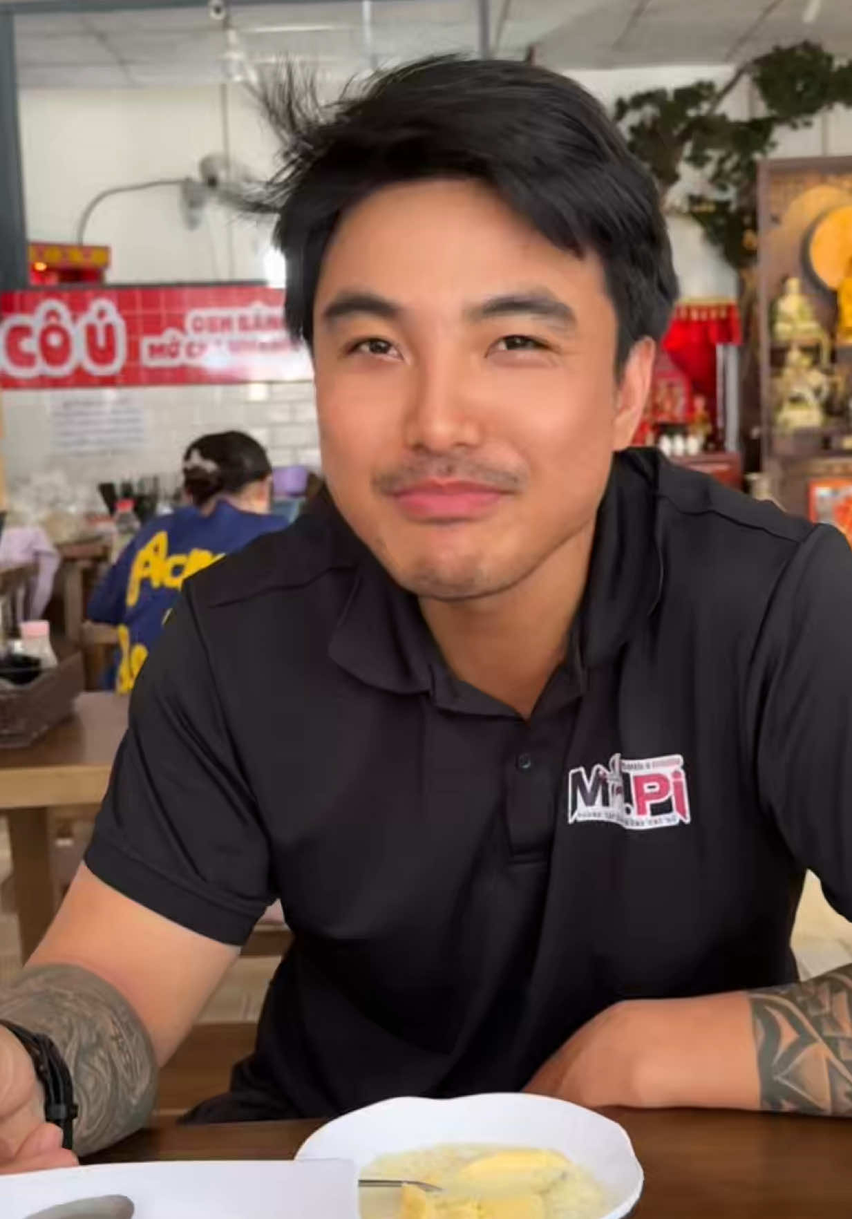 @C&ocirc; &Uacute; B&igrave;nh Dương.