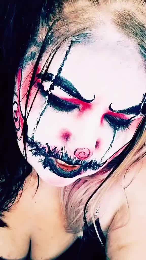 @〰️🖤MandyMoustache🖤〰️