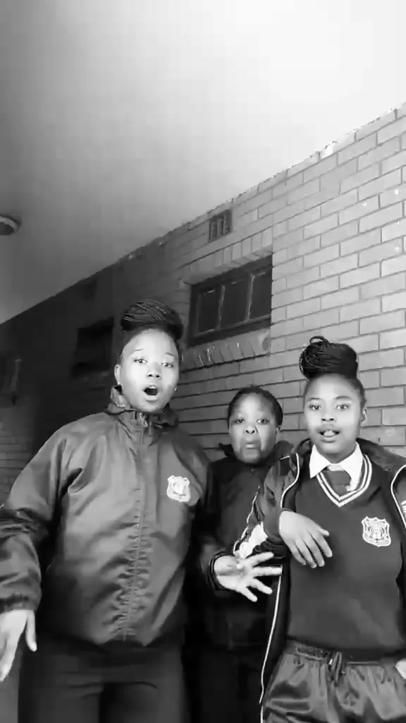@.makhanyile