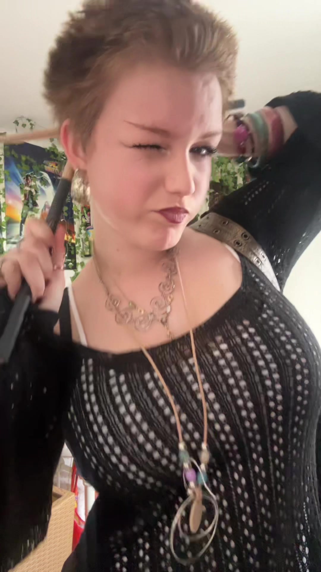@🦖