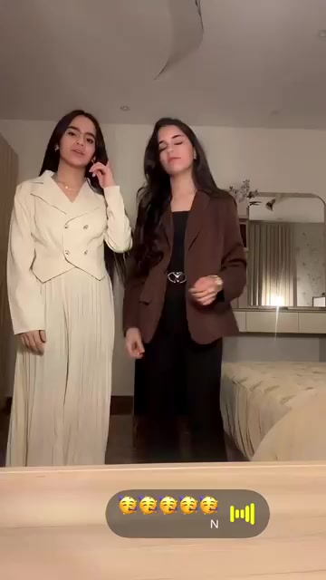 @فانز مايا و نايا
