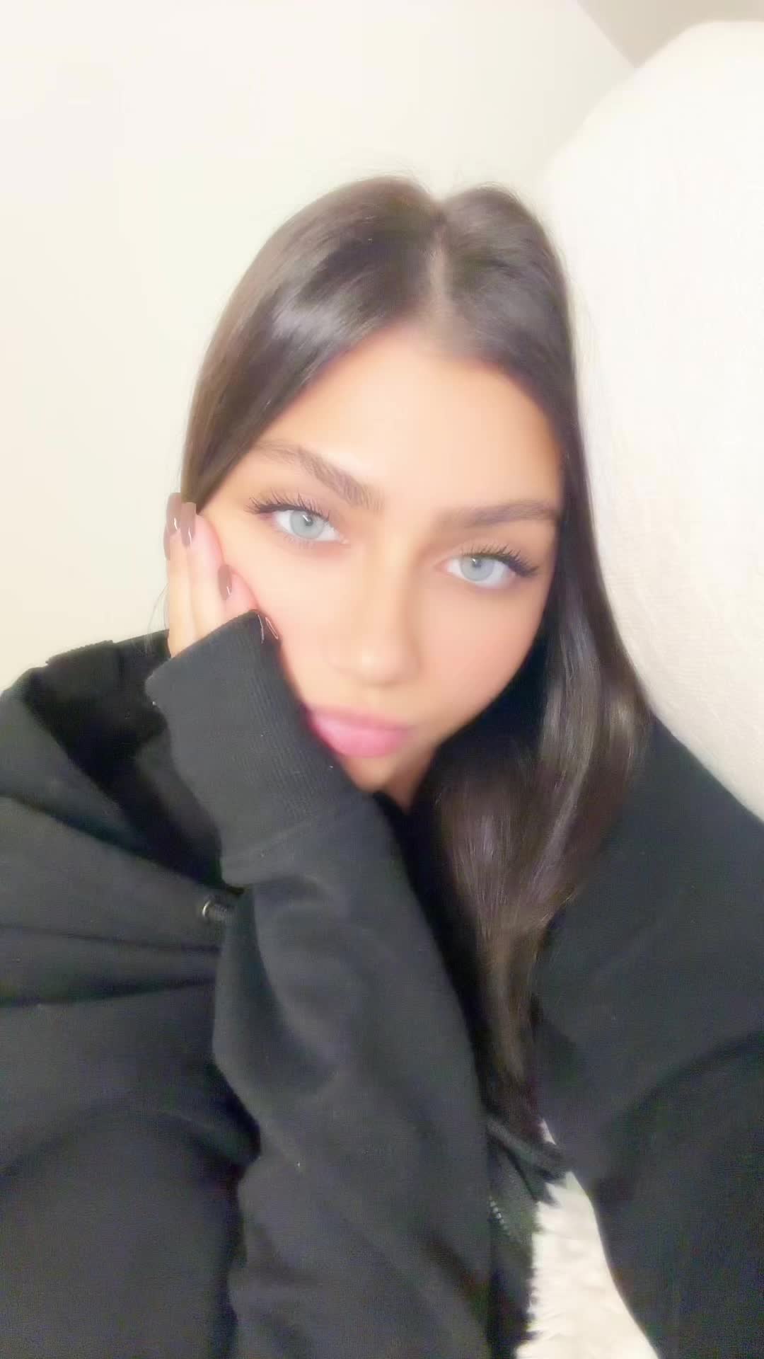 @Lirane🇱🇧