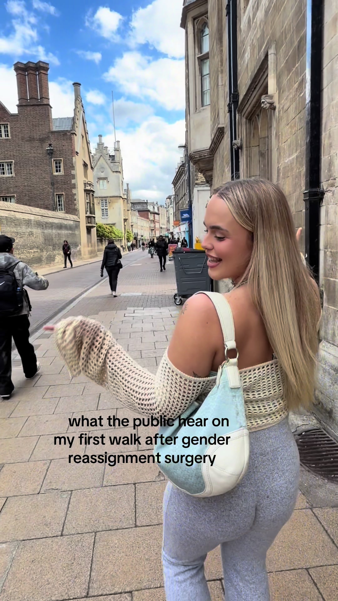 @bella