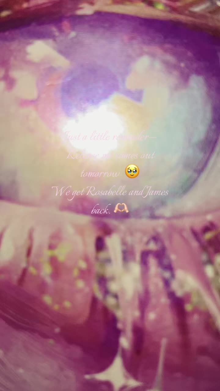 @𝘥𝘰𝘭𝘭𝘩𝘢𝘯𝘥𝘴