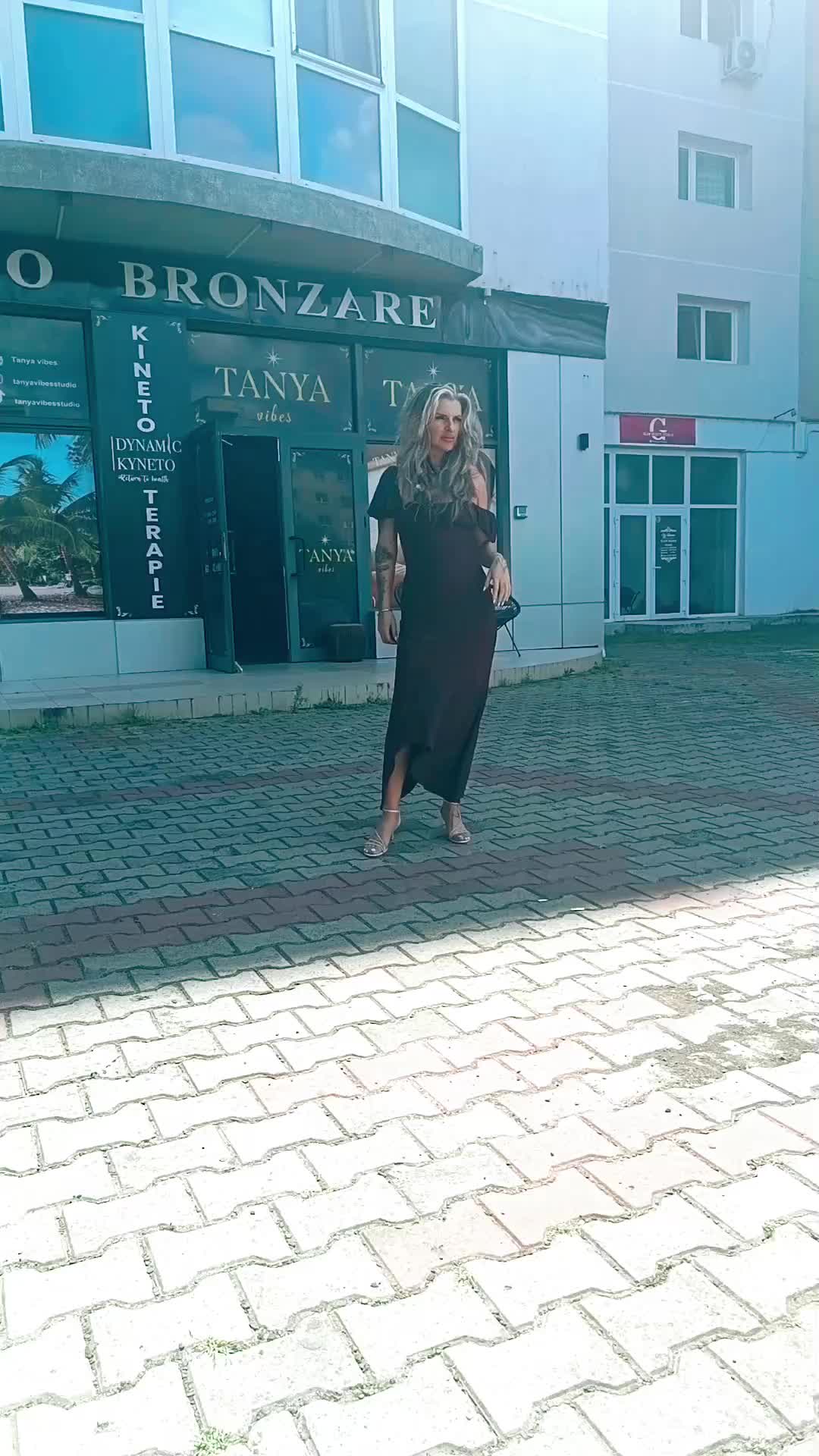 @Oana