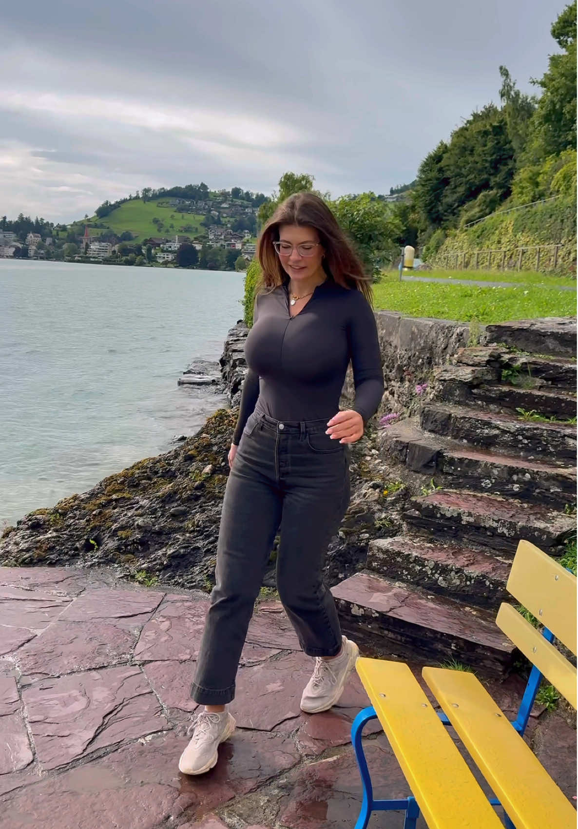 @liesaherz