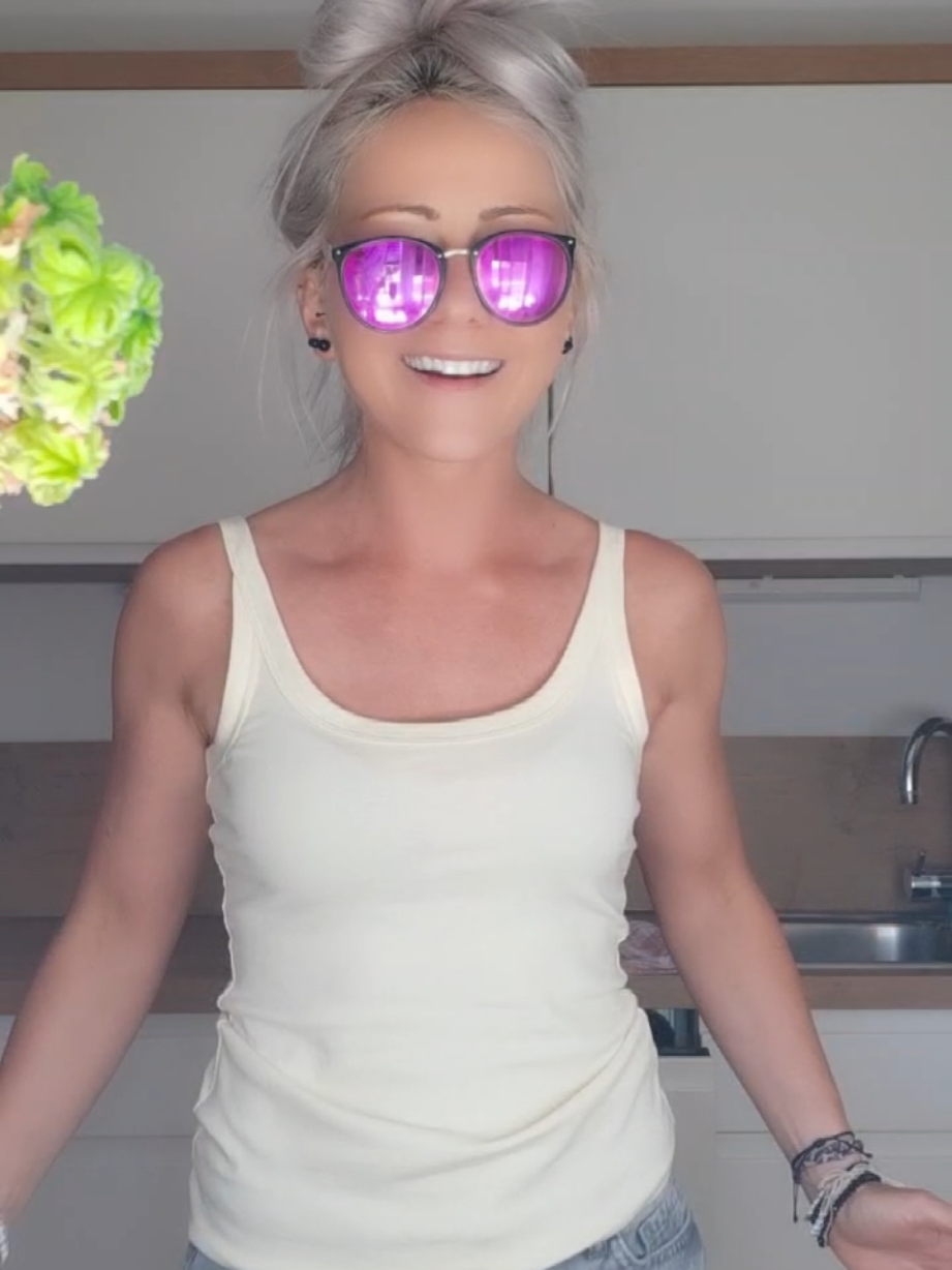 @Eva