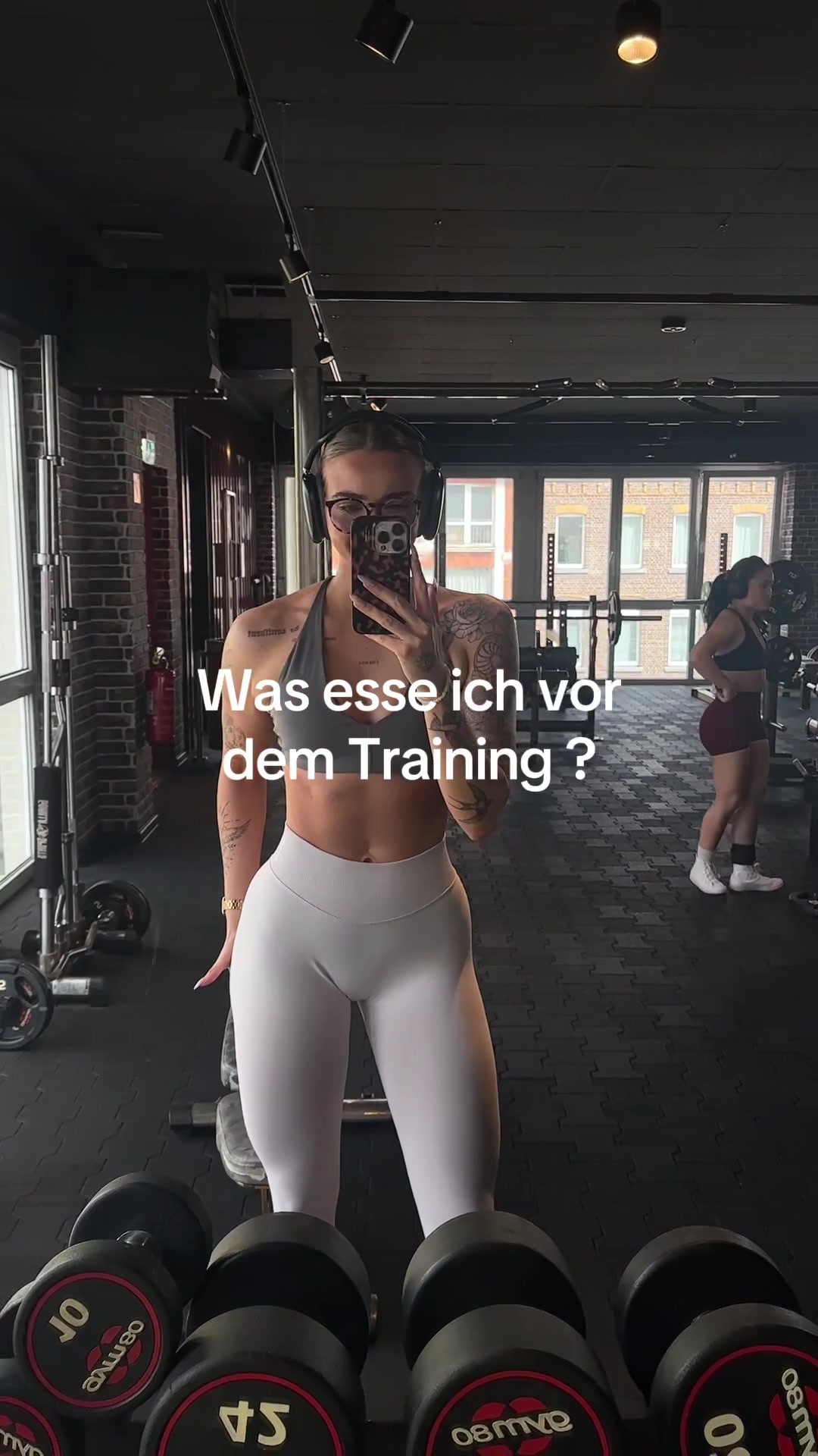 @Lisa Marie🍒