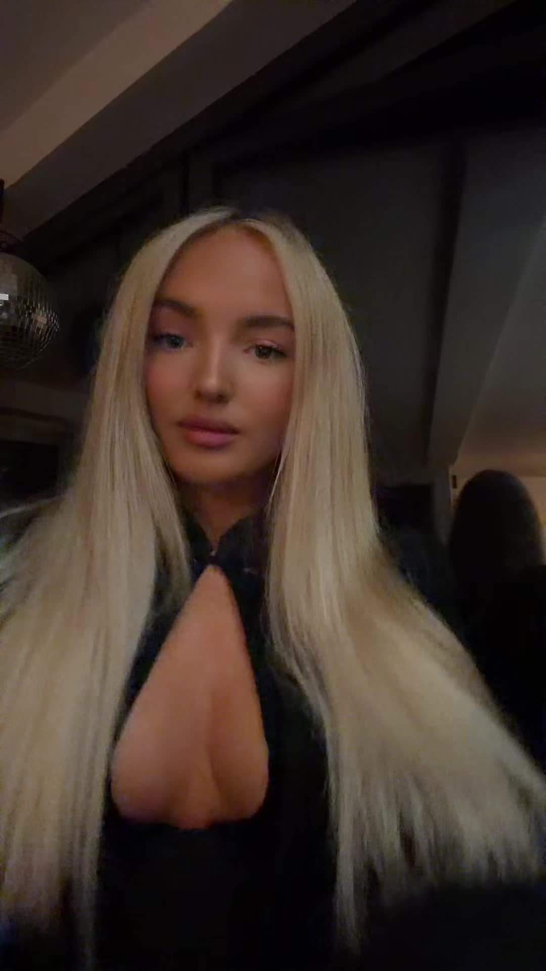 @Blonde babe