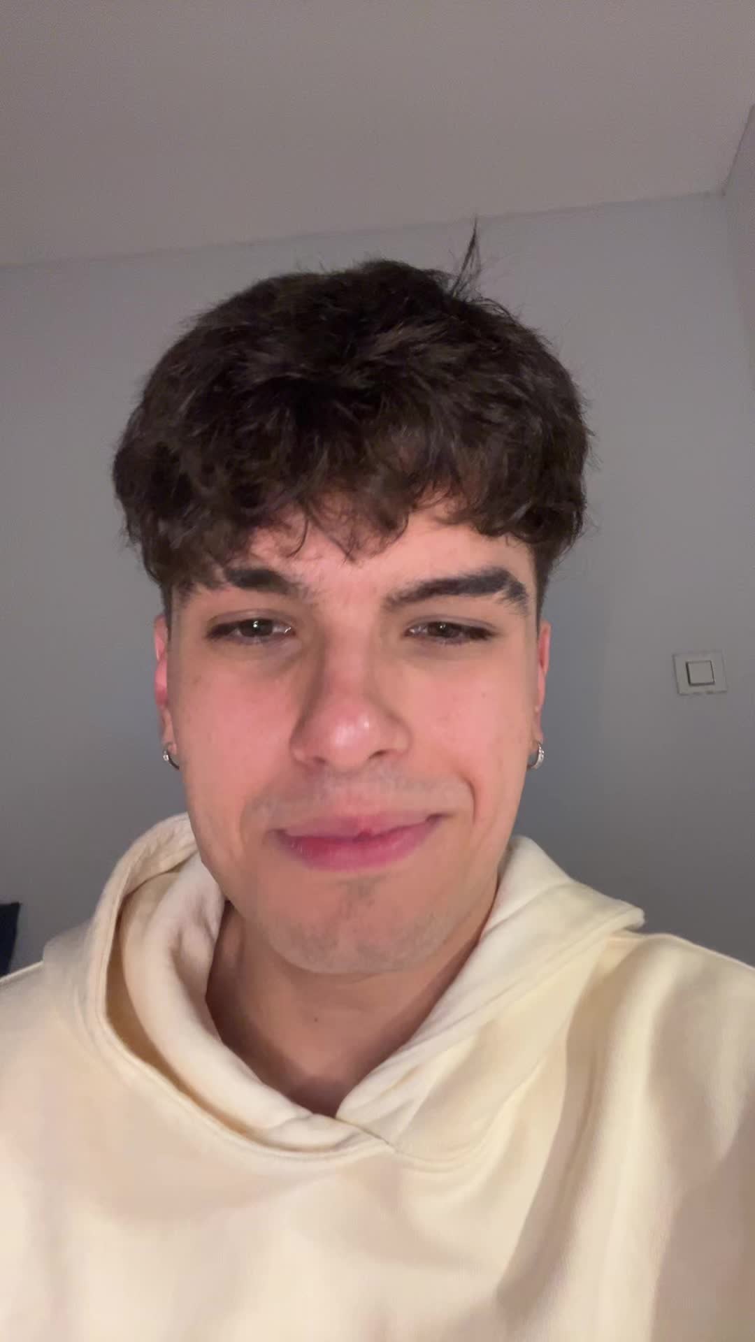 @soyhugocarro