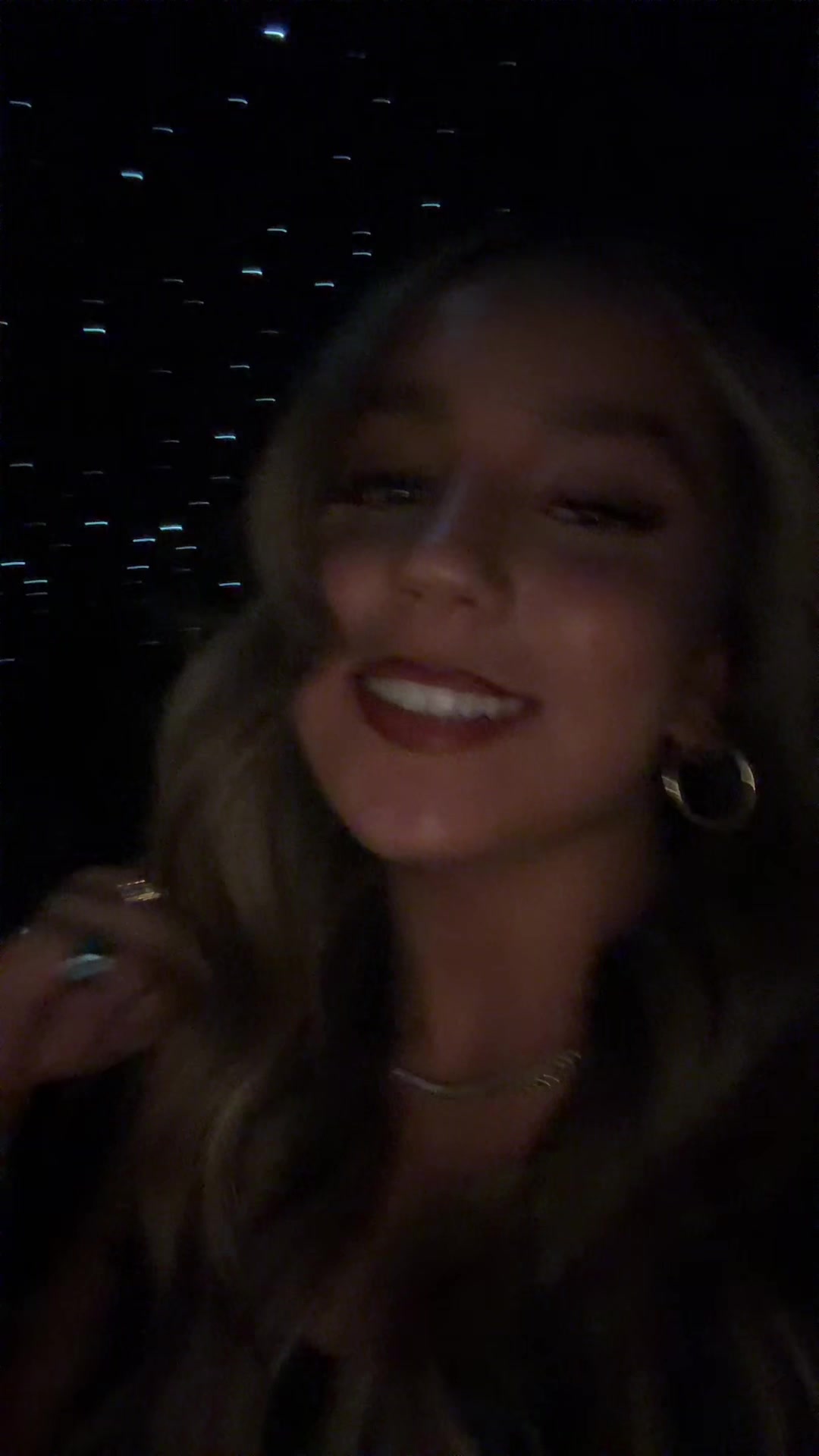 @bella