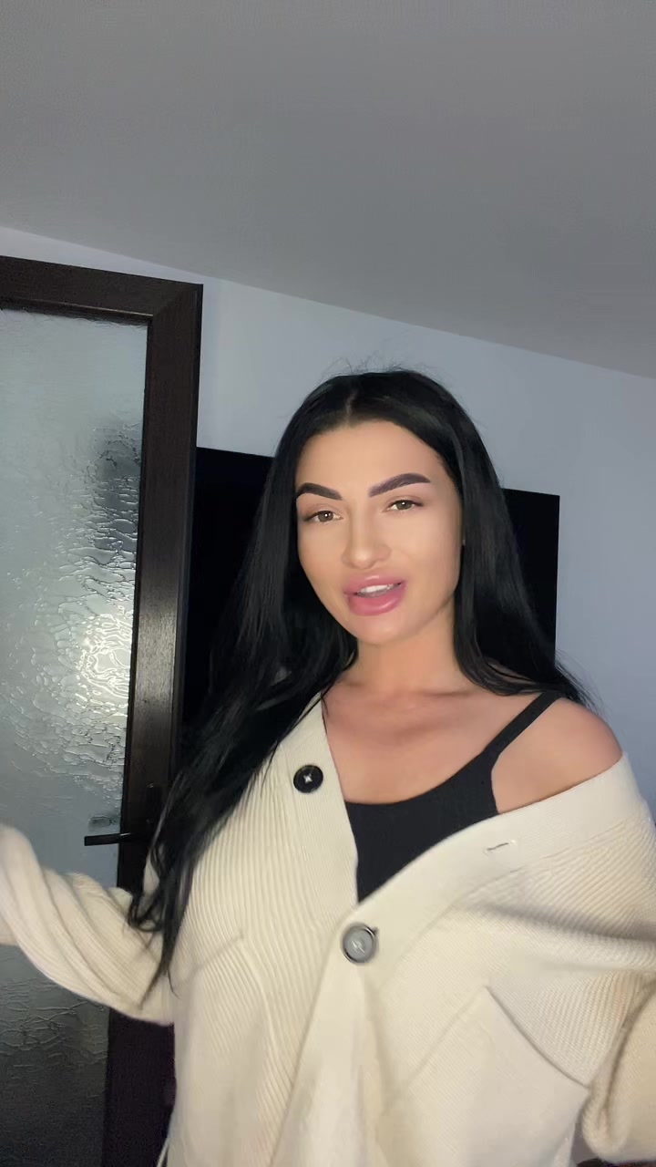 @𝒜𝓁𝒾🧸