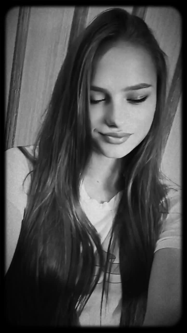 @Нюша