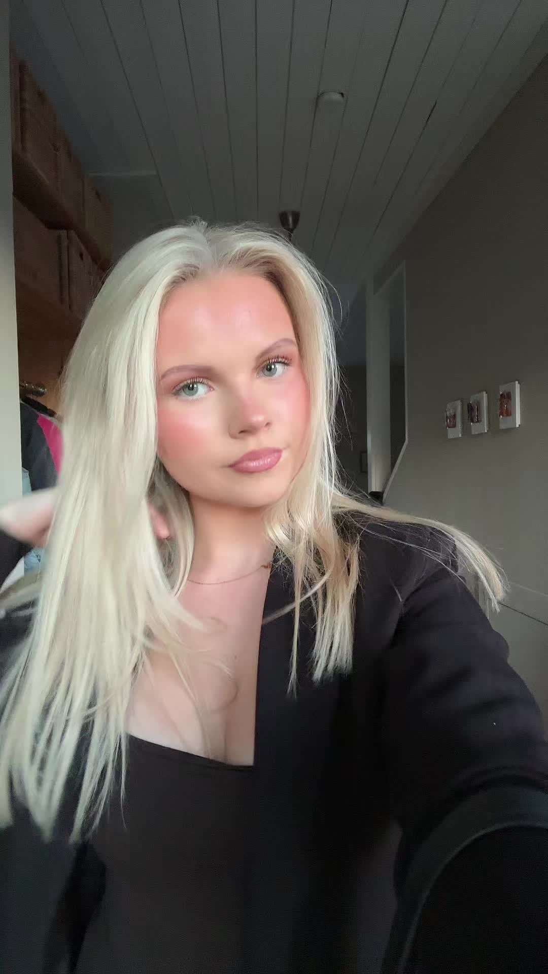 @elsa hellerstedt