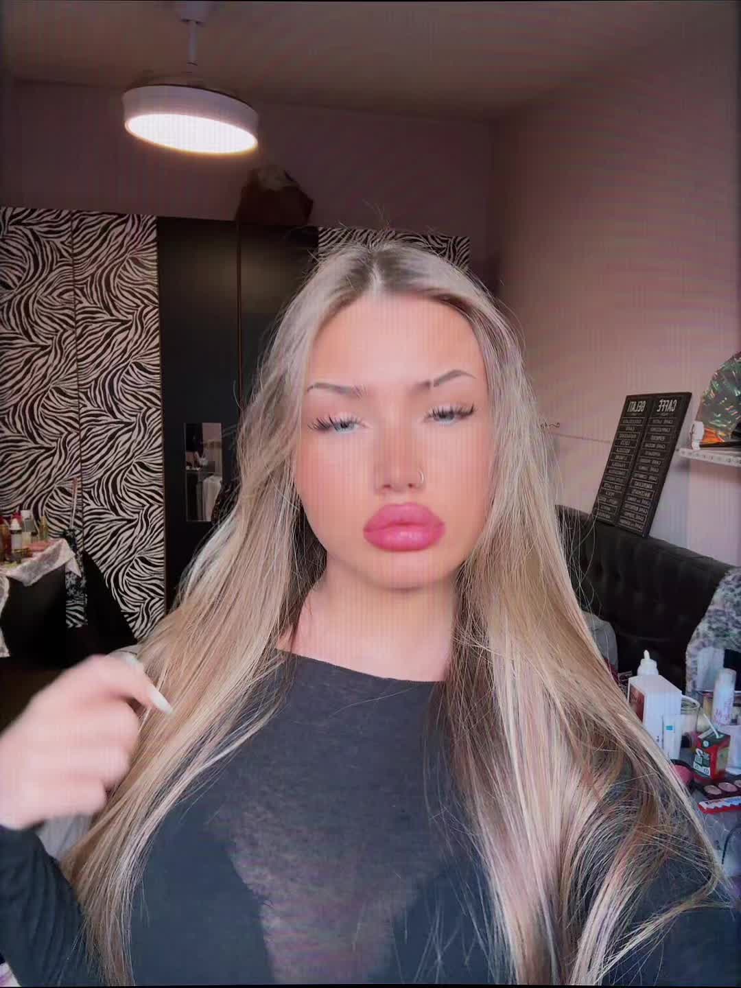@Yleniatoschi🐊🥥
