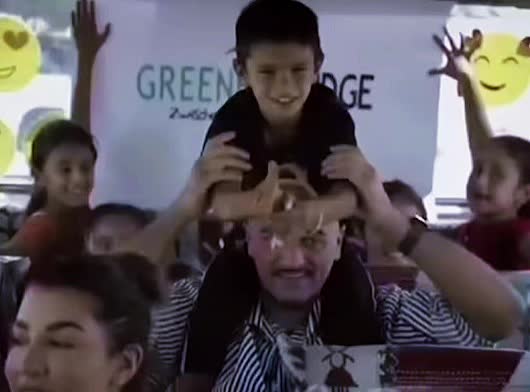@SR
