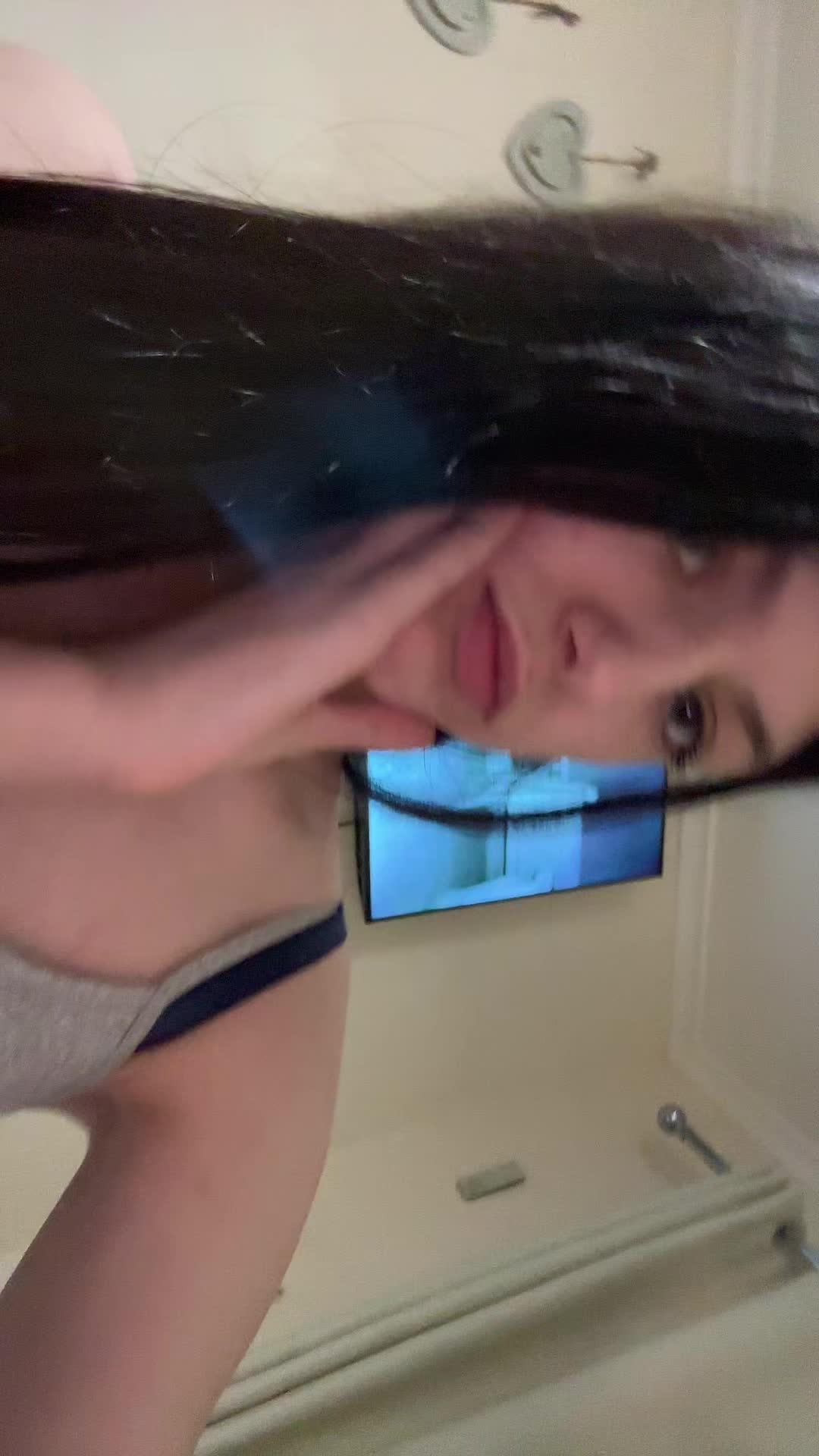 @๐โด๐๐ ๐