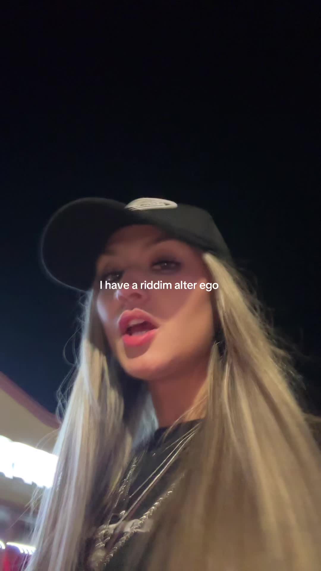 @whoisvulpiix