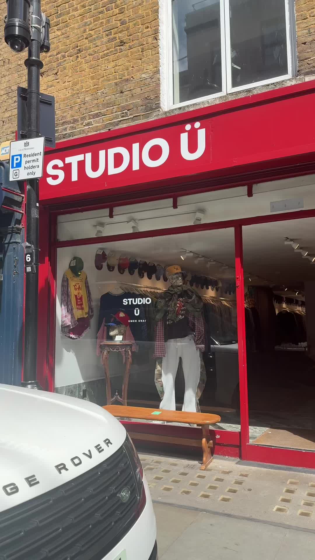 @STUDIO Ü