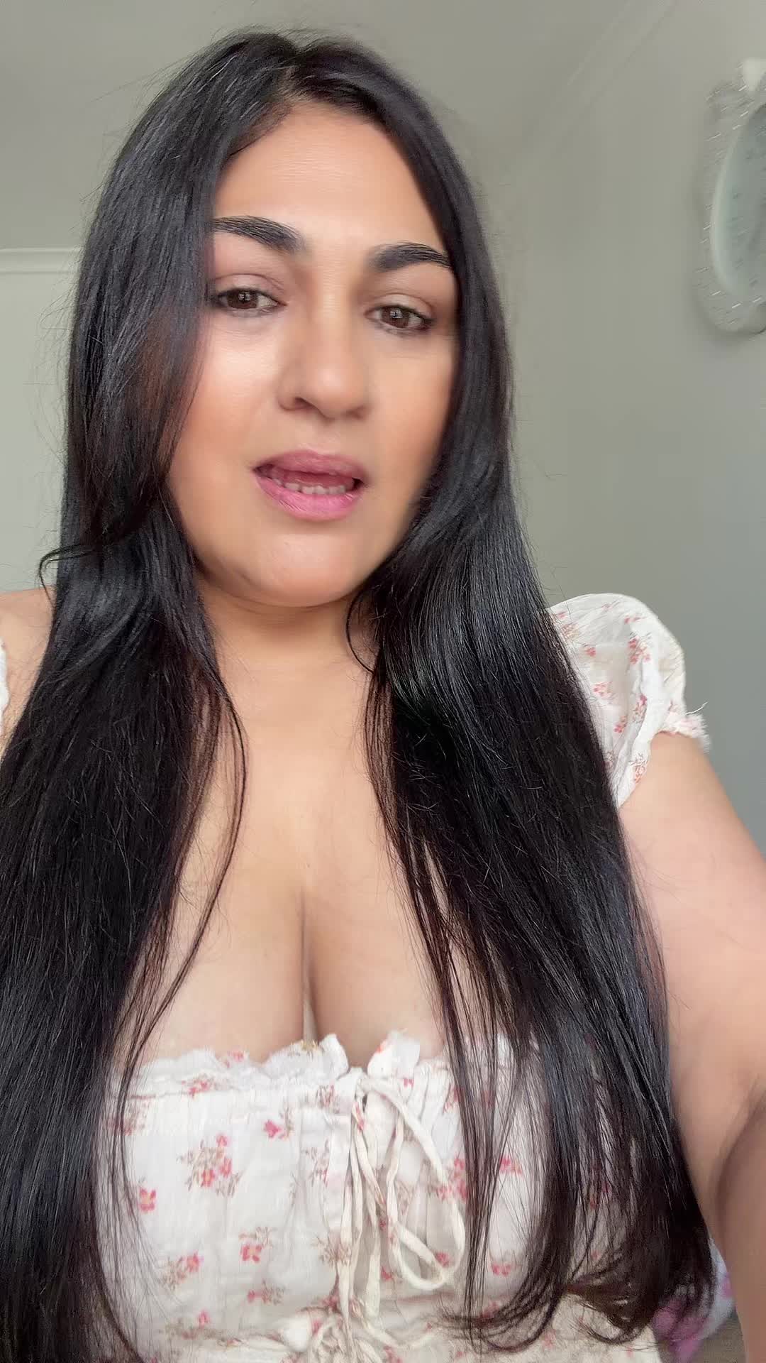 @Mari Mariana
