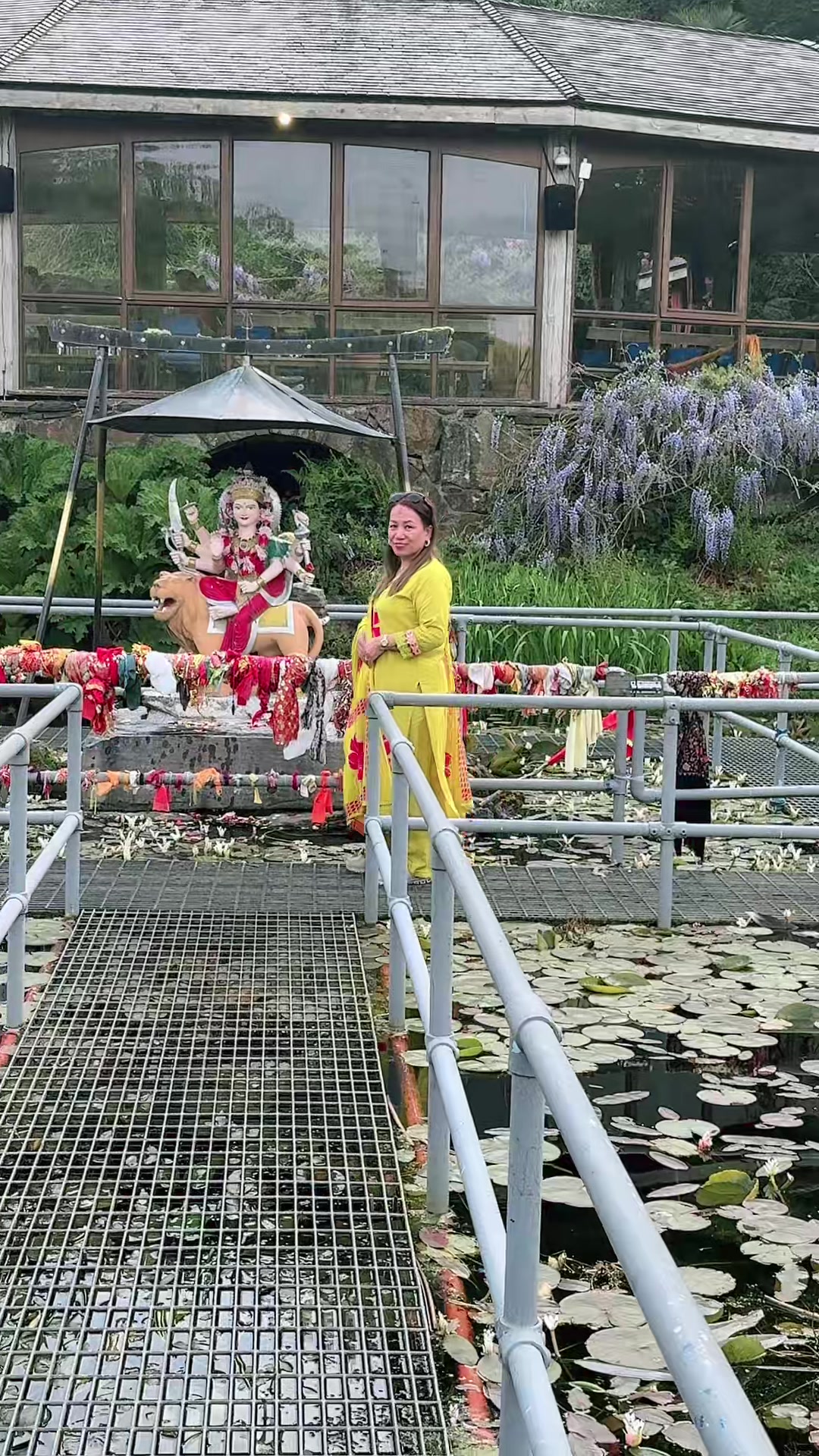@Kamala 🦋Gurung ✨🙋&zwj;♀️