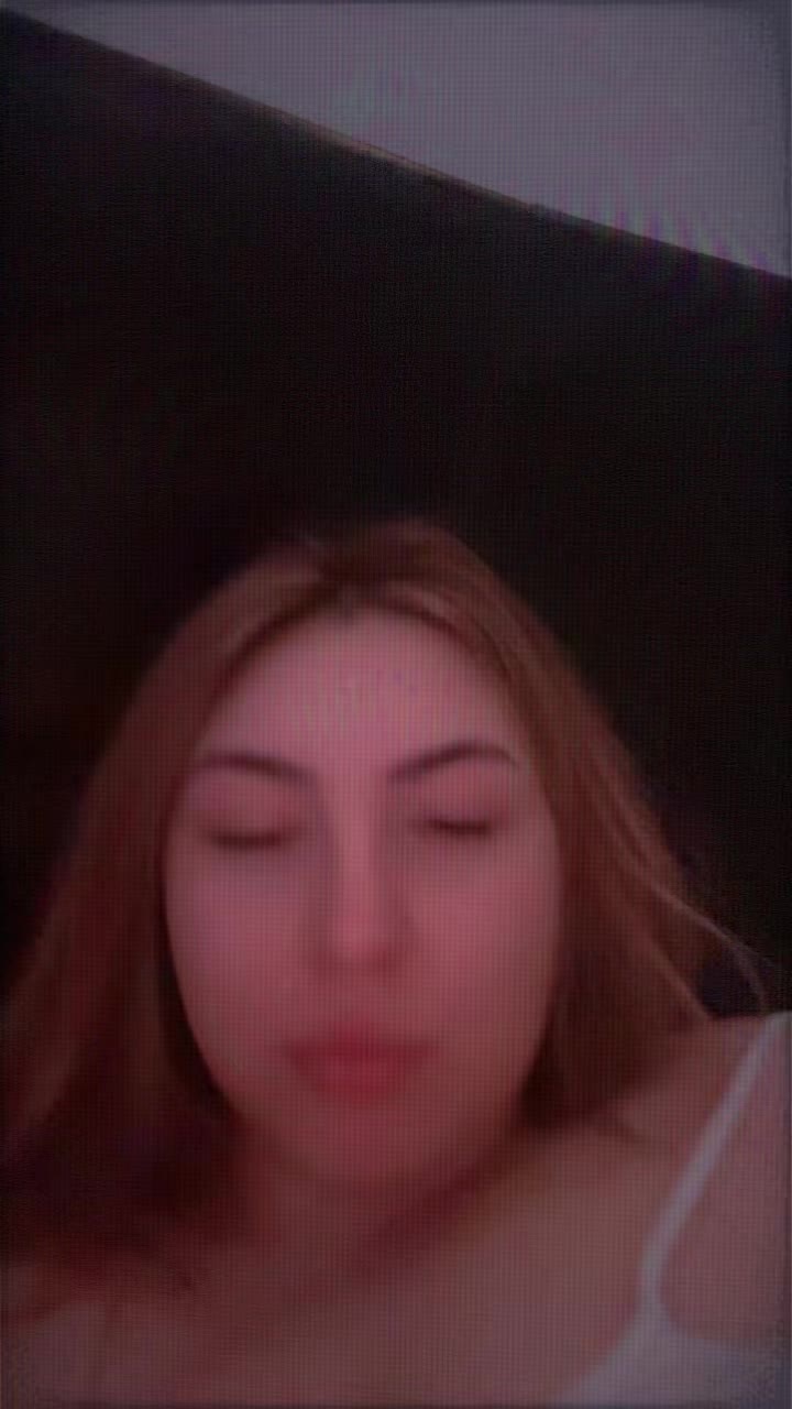 @Laura_23