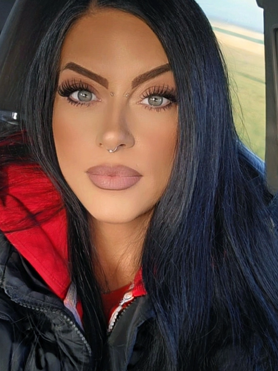 @💥👑𝓕𝓻𝓪𝓷𝔃𝓲 👑💥
