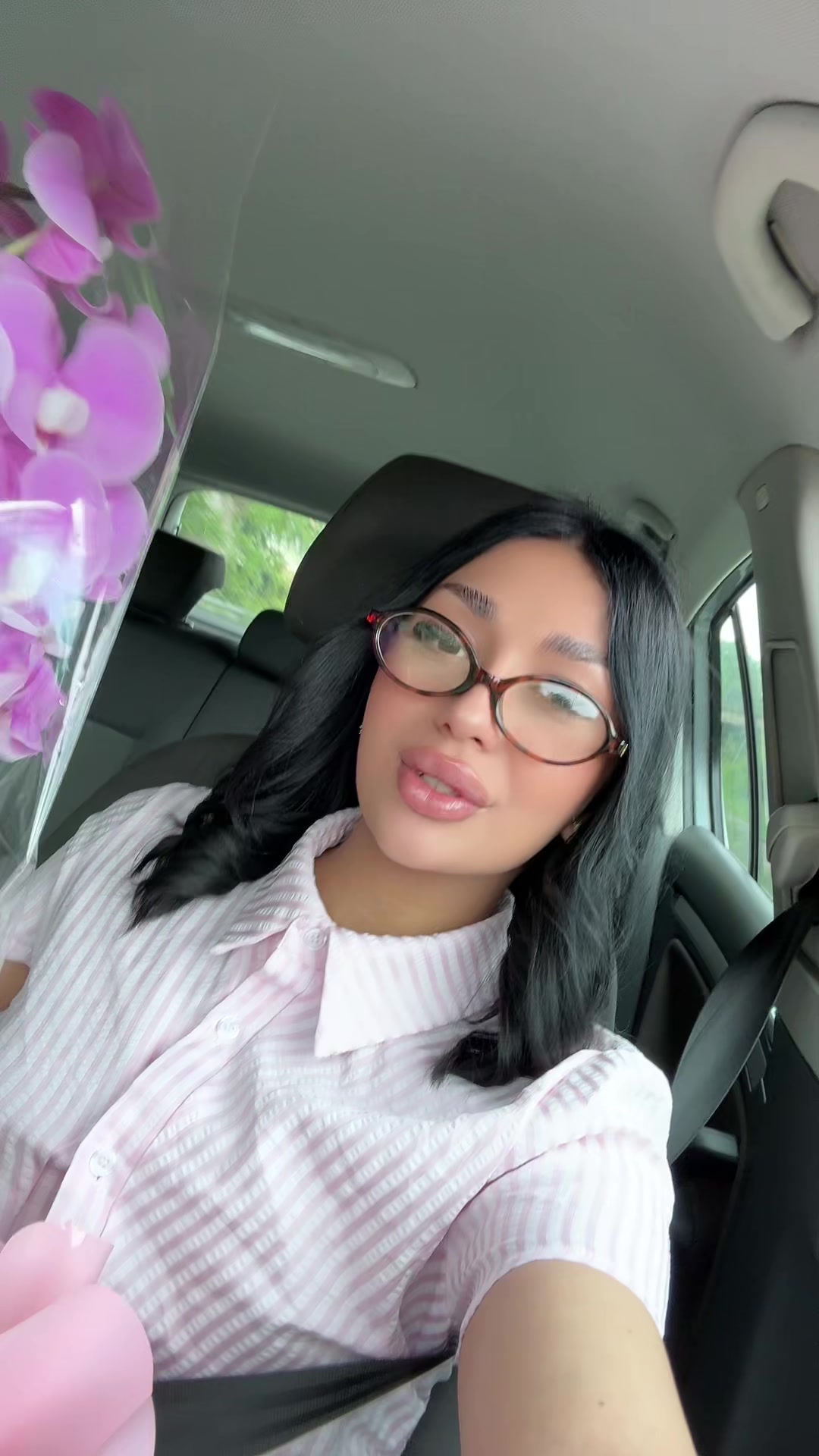 @𝓥𝓡🍒