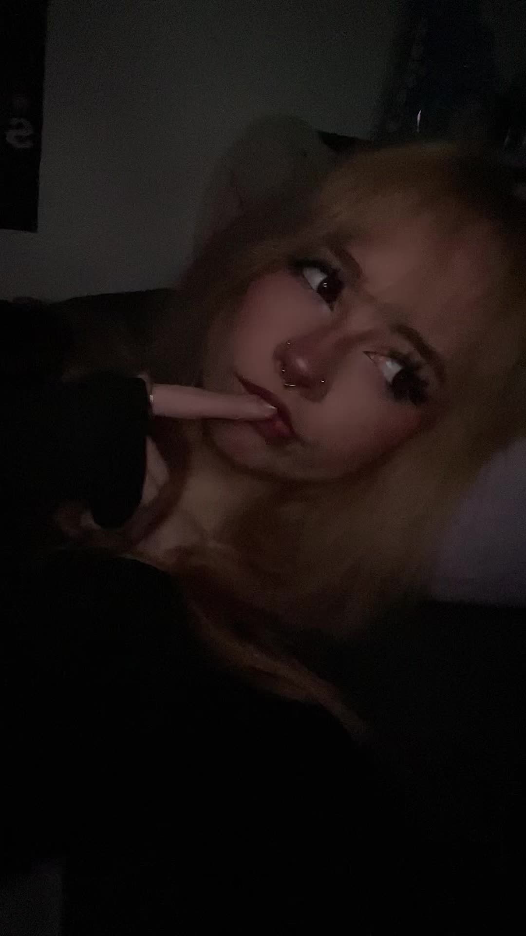 @🐰