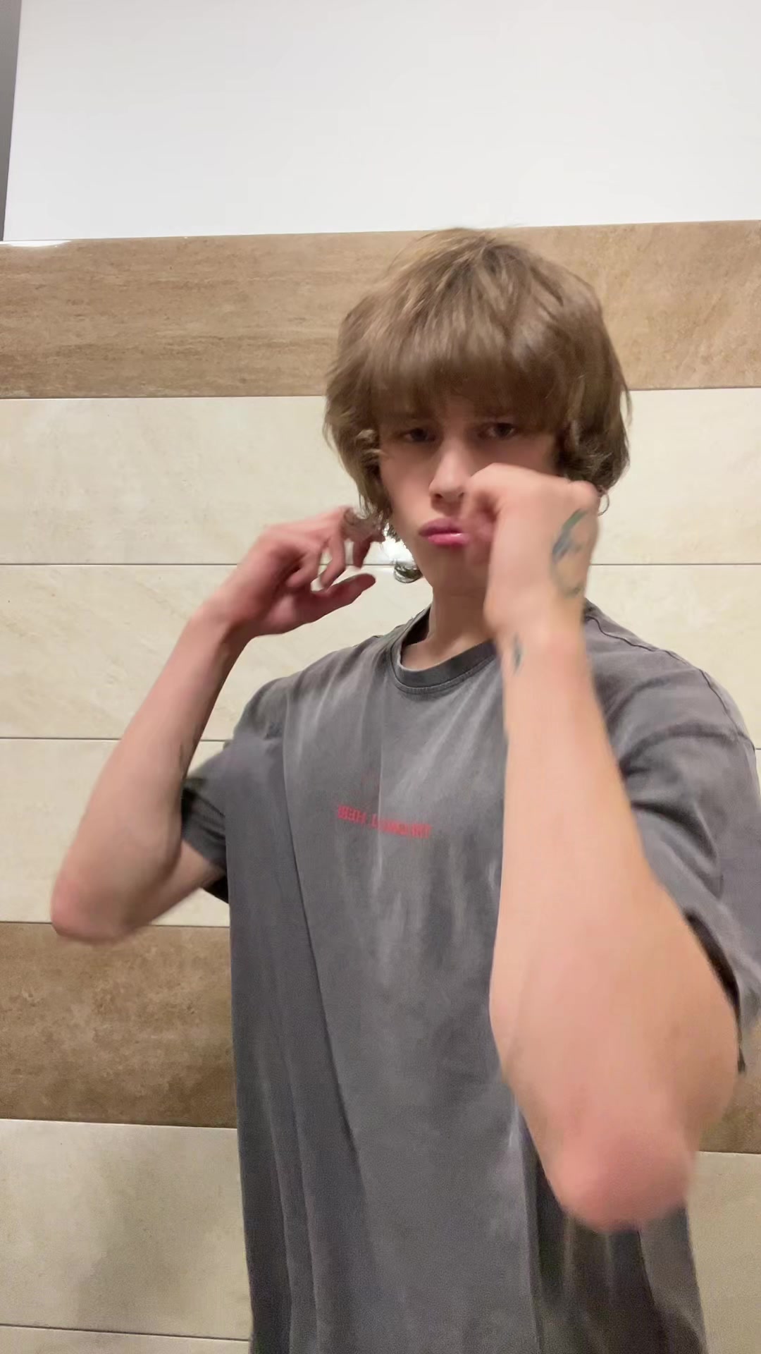 @zxckinder