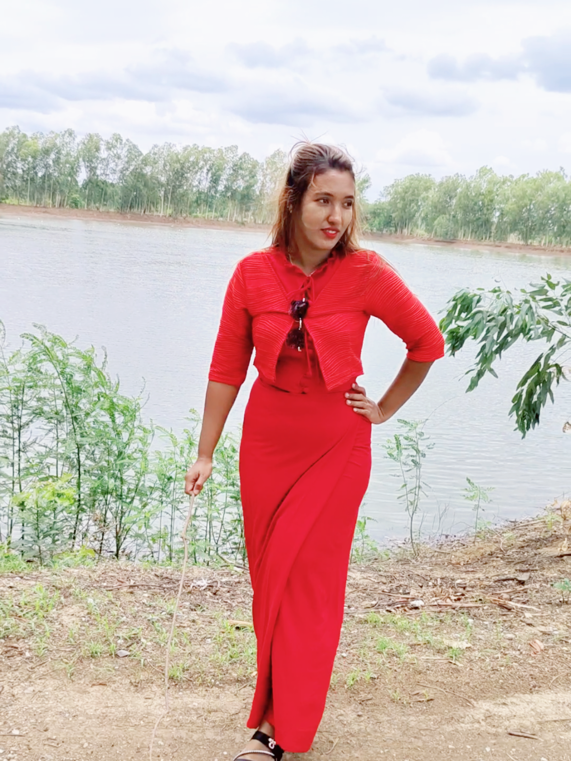 @လေပြေ 🦋💫💫