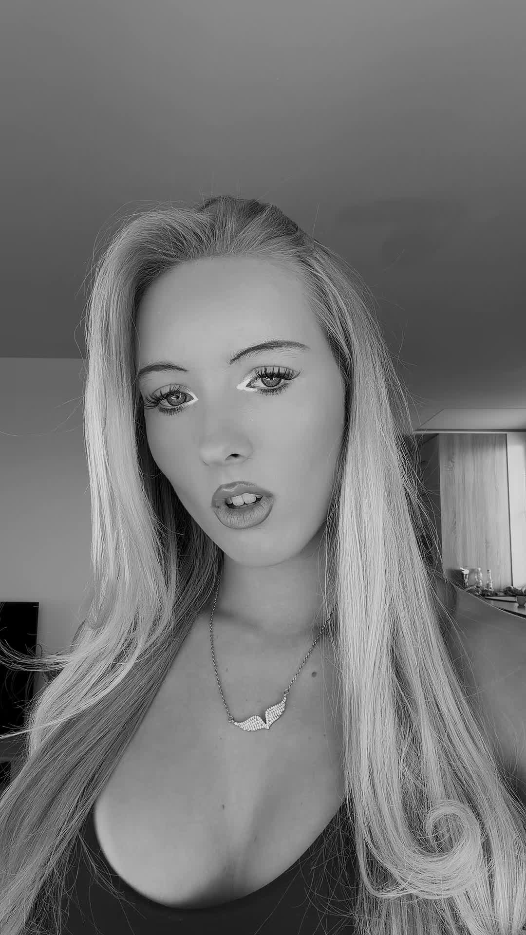 @xoxo_tinu&scaron;⭐️🪽
