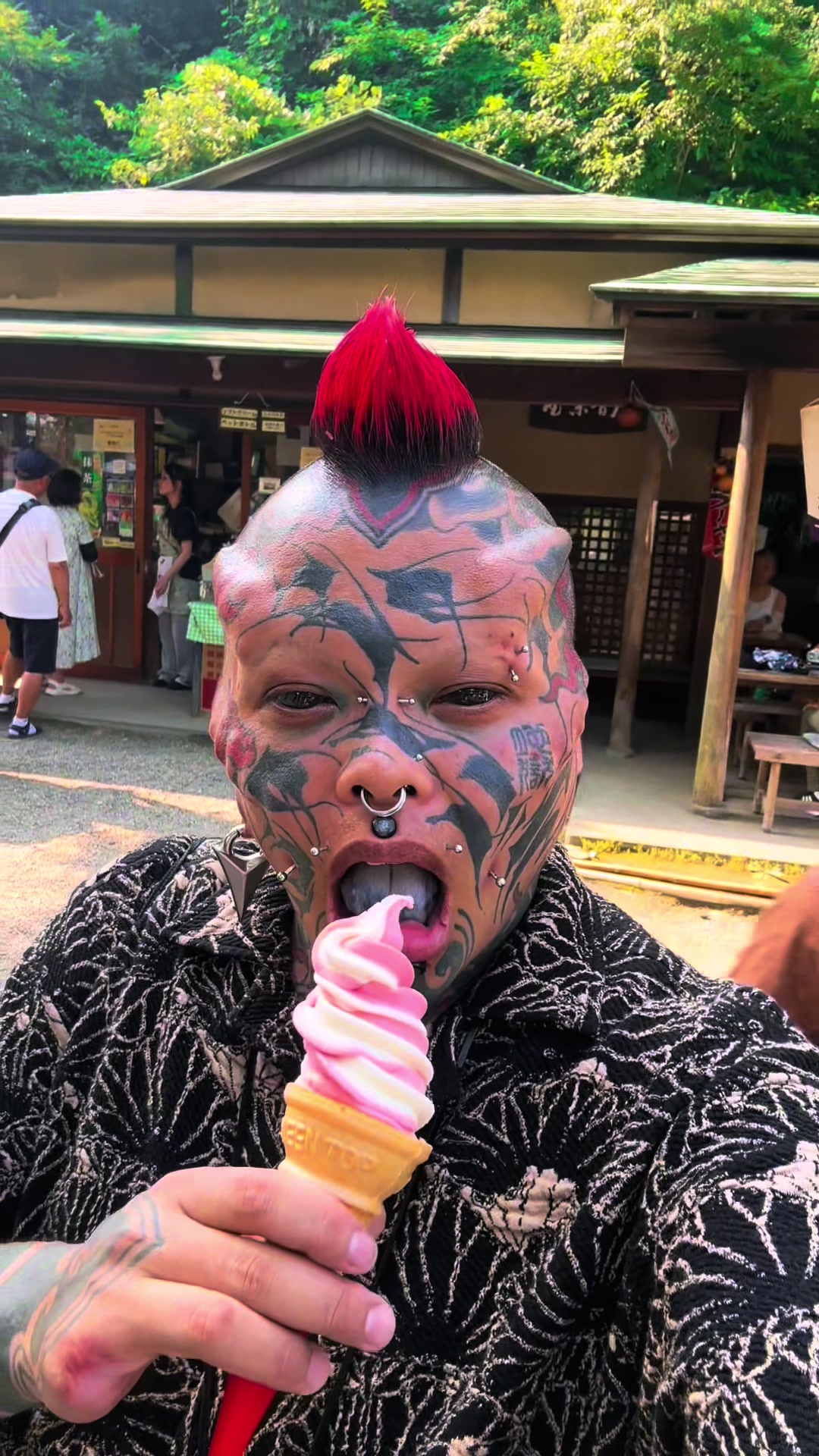 @メジルシ髙倉 (Reptilian Project)