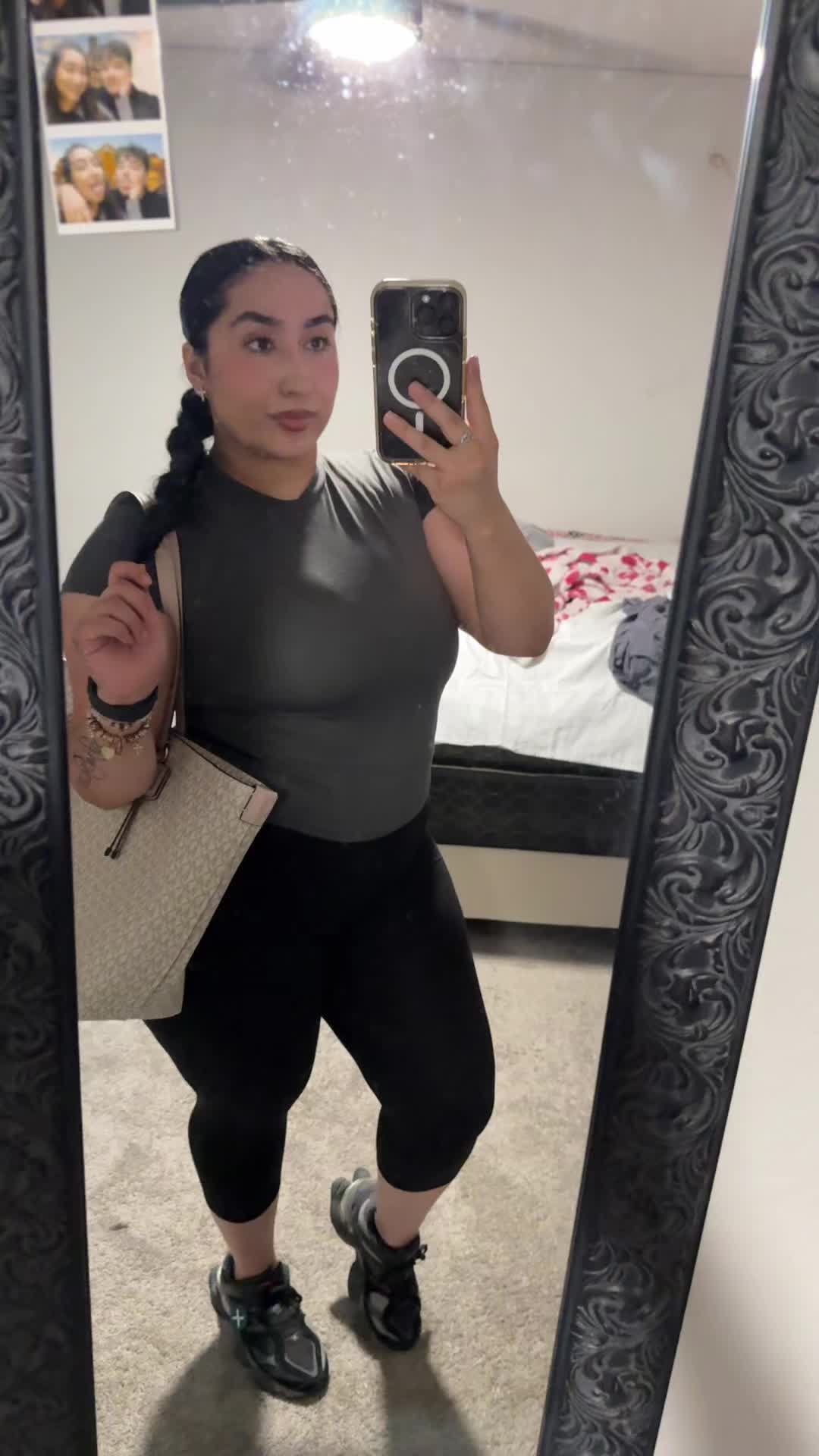 @kellyycota