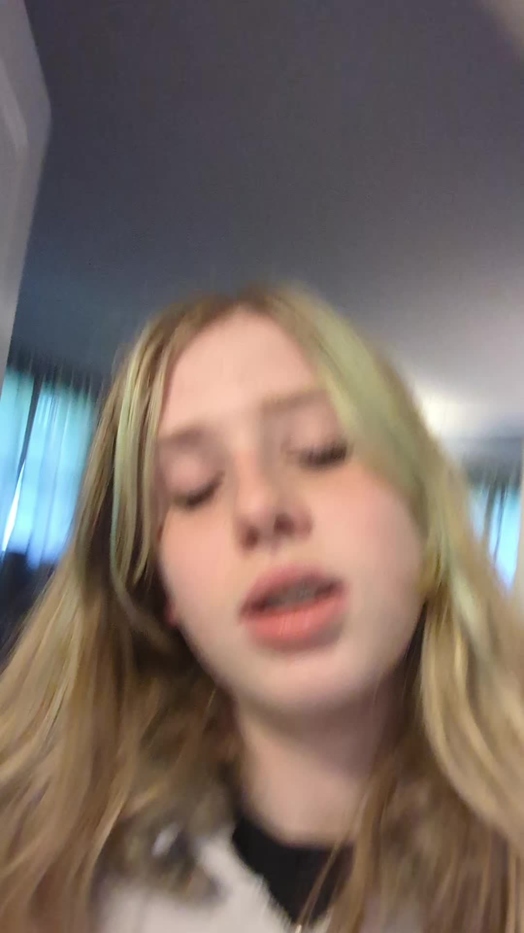 @🕊️