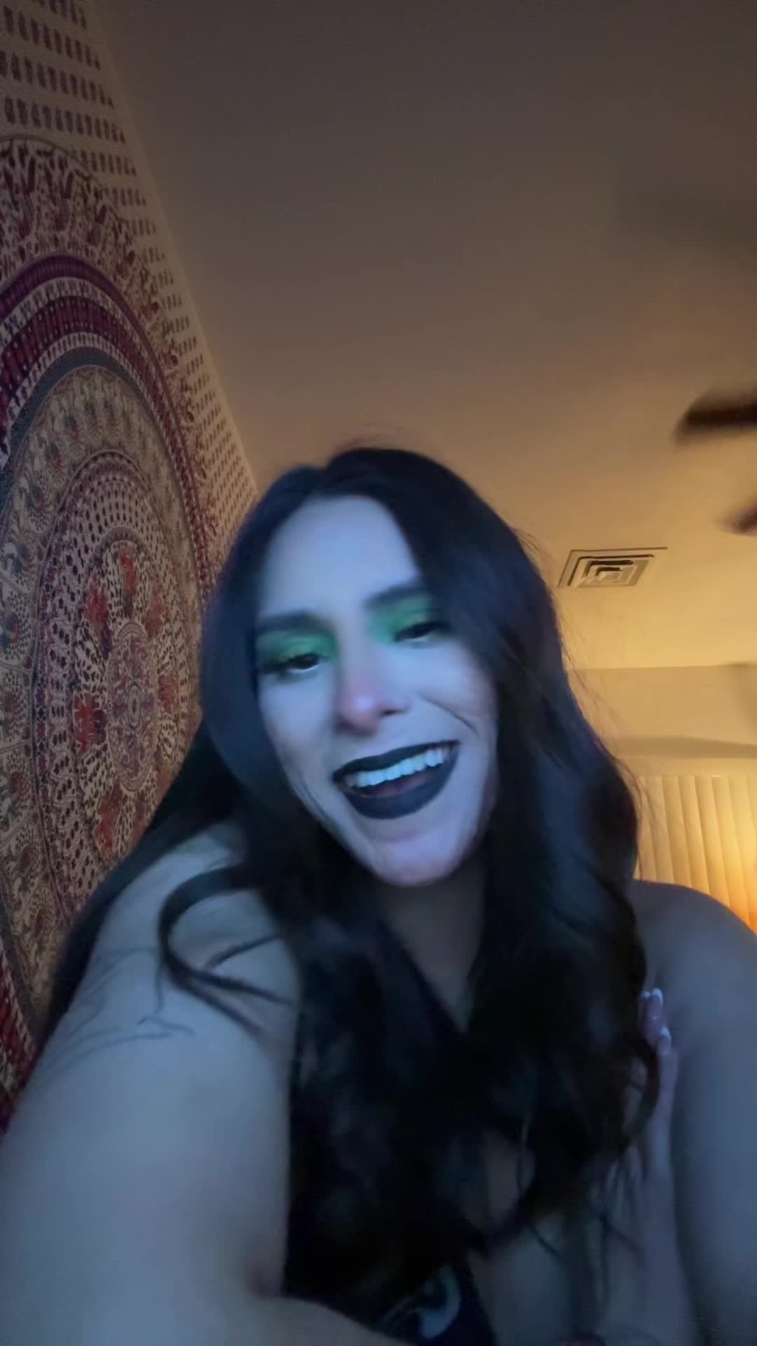 @hippierunaway