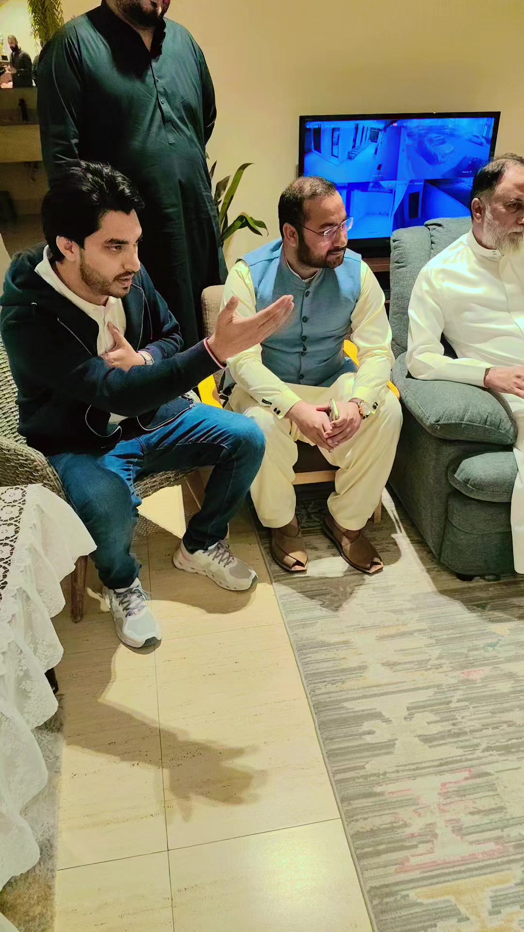 @Waqas Maqsood Kahloon
