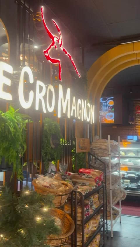 @lecromagnon