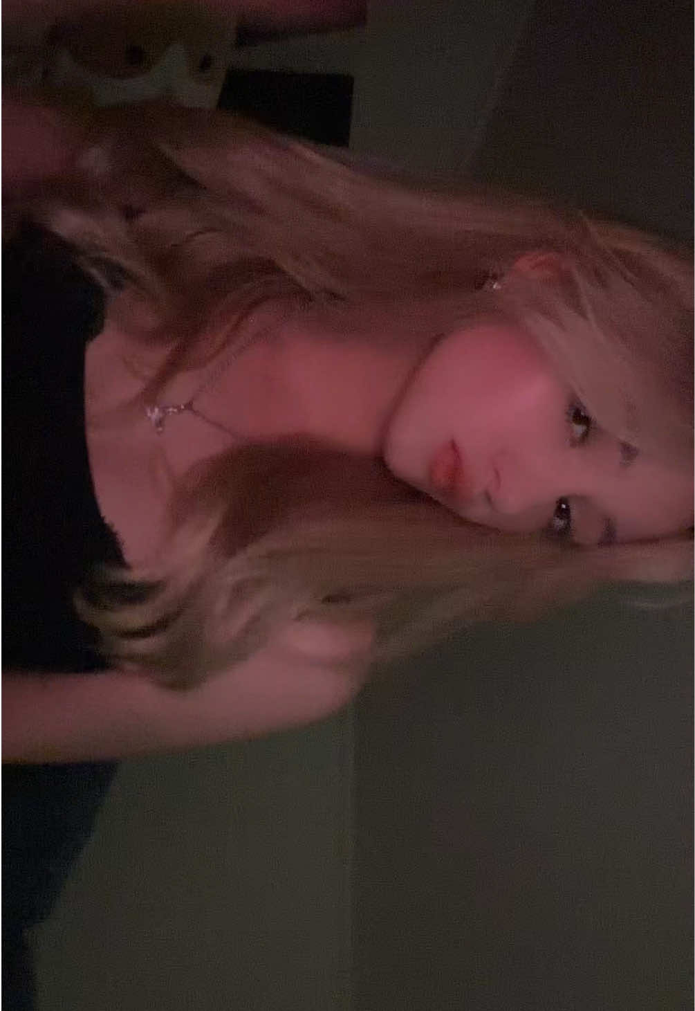 @Виола🧟♀️