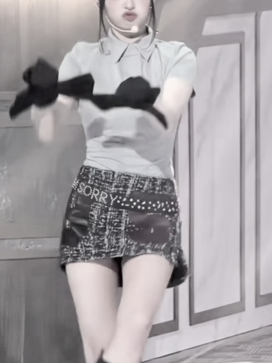 @𝐕 ৯
