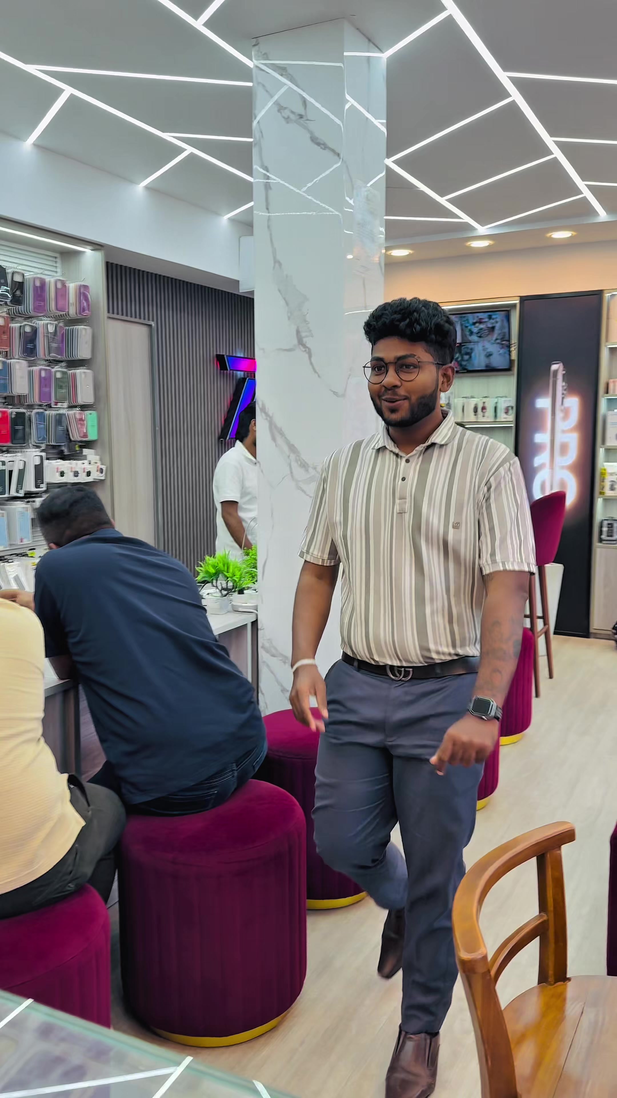 @MOBILE STORE