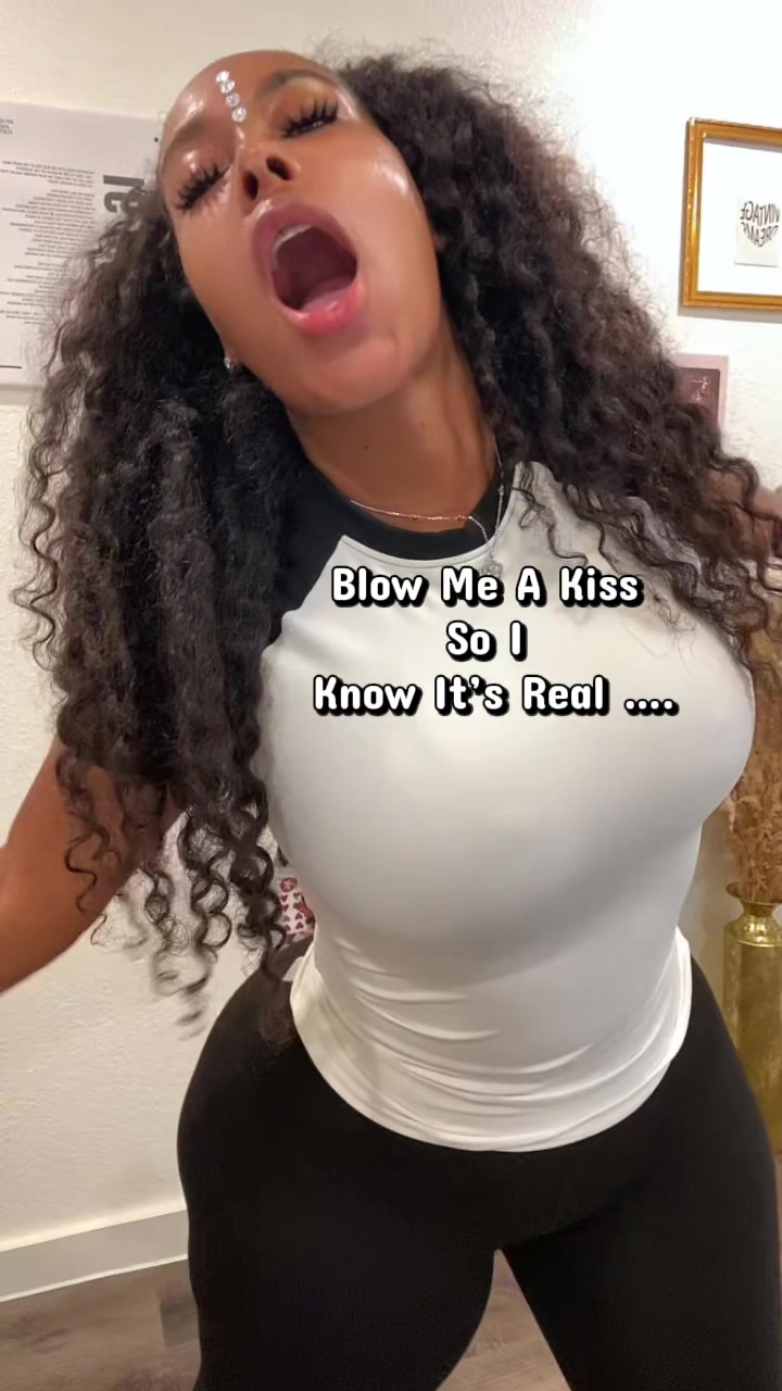 @Azure_Moon888