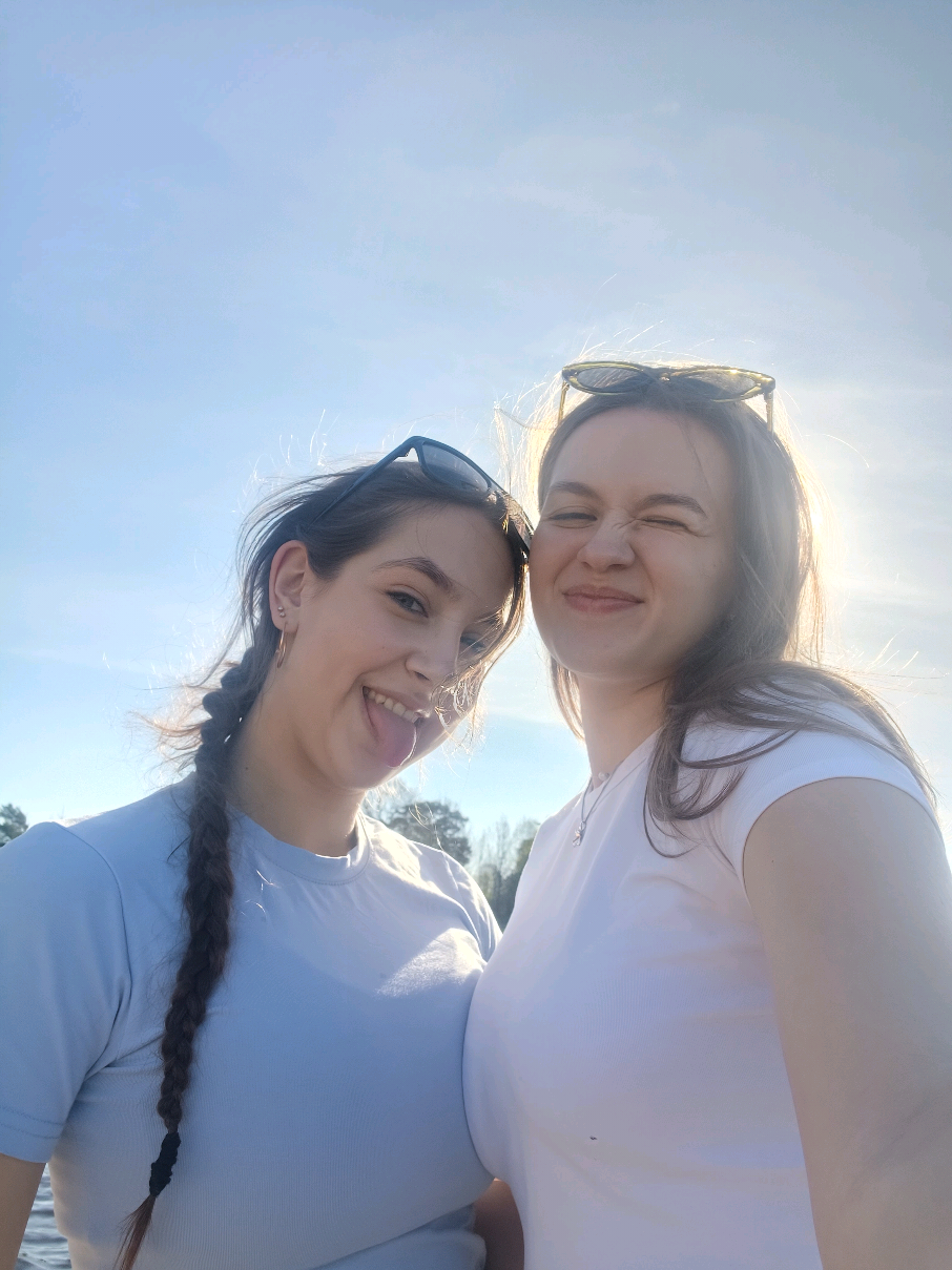 @Sasha Shilova💫