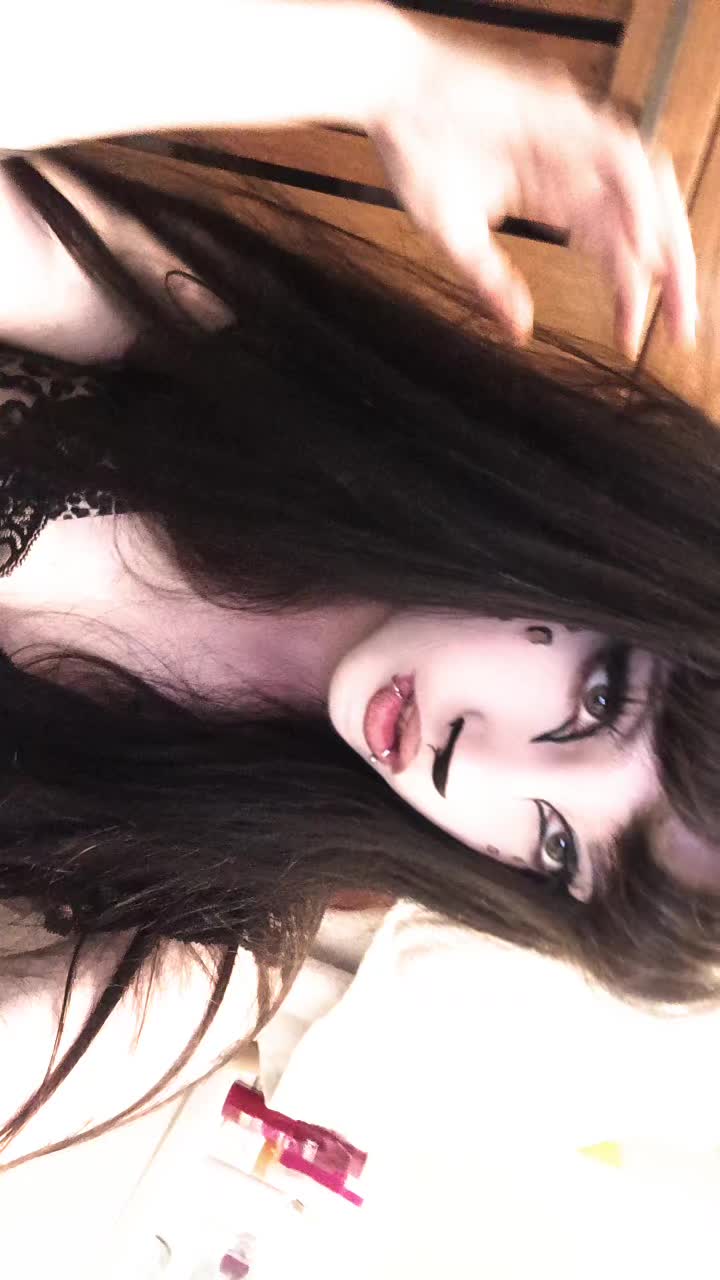 @𝔓𝔞𝔯𝔞𝔫𝔬𝔦𝔞🕷️